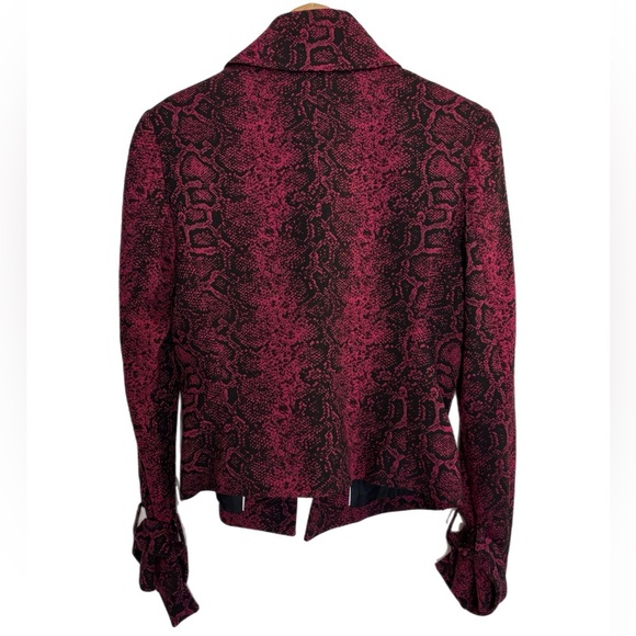Anne Klein magenta & black snakeskin pattern blazer w/ floppy lapels - Picture 2 of 5